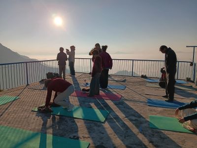 J18-03 1h30 de yoga proposé le matin