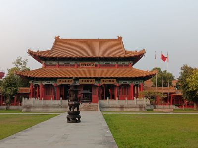 J14-07 Temple chinois