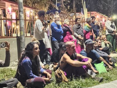 J06-10 Le public est subjugué