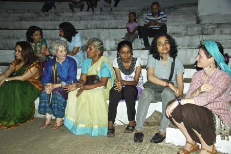 Concert à l'Alliance Française de Trivandrum - Les Caravaniers et les indiens se mélangent dans les gradins