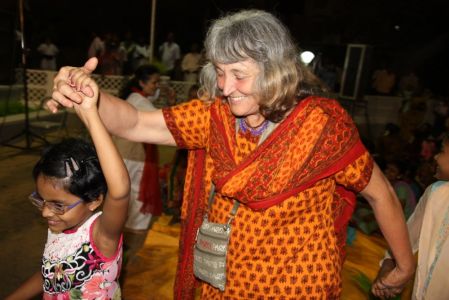 Salem Epiphany Center - Rosa dans la farandole