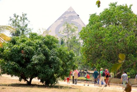 Pyramid Valley International - Centre de médiation