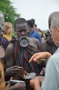 Découverte des femmes mursi