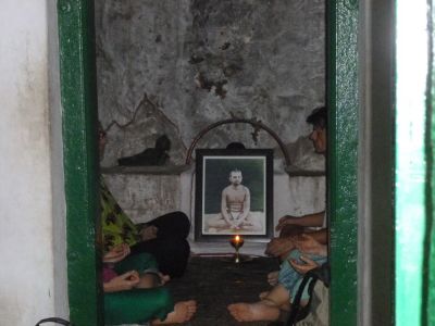 Grotte dans laquelle Sri Ramana Maharshi a vécu