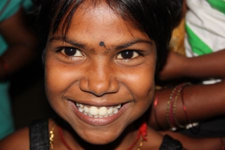 Sathyamangalam soirée consacrée aux femmes - Sourire toujours présent chez les enfants