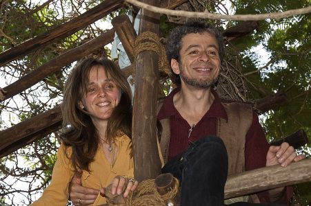 Ecole Steiner - La famille Vella dans les arbres
