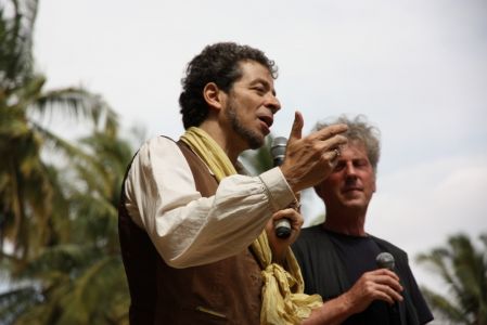 Ecole Internationale Vyasa School - Marc livre son message d'amour aux enfants