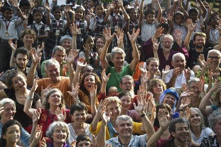 Calicut - Les élèves se joignent à nous pour la photo de départ.